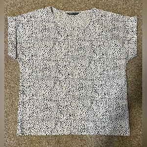 SHEIN White & Black Dot Pattern Short-Sleeve Blouse